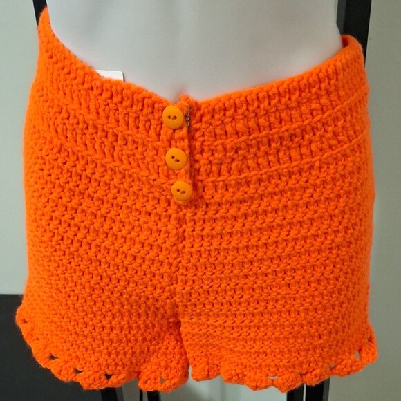 GIRL'S BEACH SHORTS (MED) - Picture 2 of 5